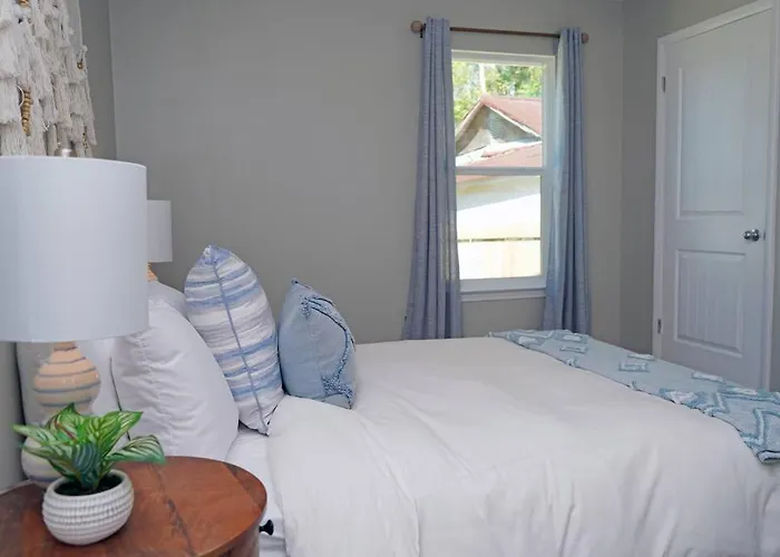 The Blue Pearl 6min To Downtown -short Drive Holiday home *