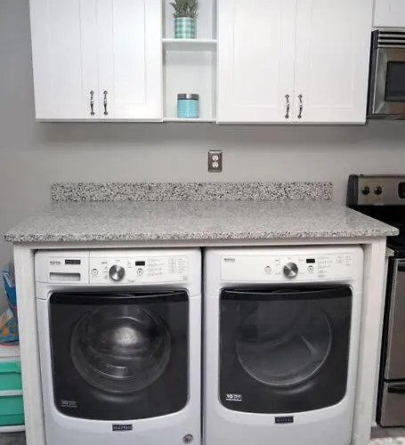 The Blue Pearl 6min To Downtown -short Drive * Pensacola